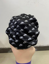 Load image into Gallery viewer, Bonnets