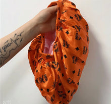 Load image into Gallery viewer, Bonnets