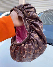 Load image into Gallery viewer, Bonnets