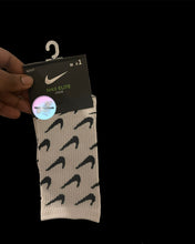 Load image into Gallery viewer, Nike socks