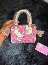Load image into Gallery viewer, Graphic Handbags
